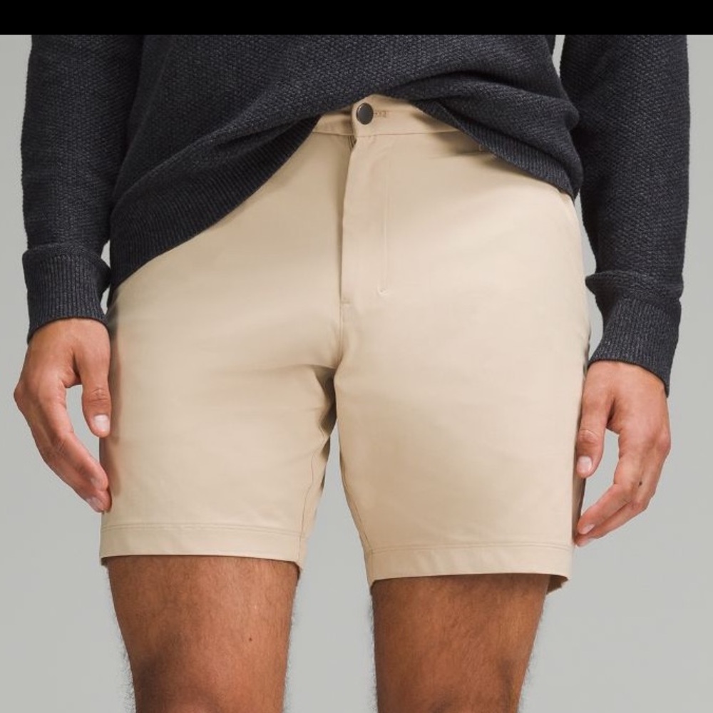 Lululemon Athletica Men's Commission Classic-Fit Short 9”